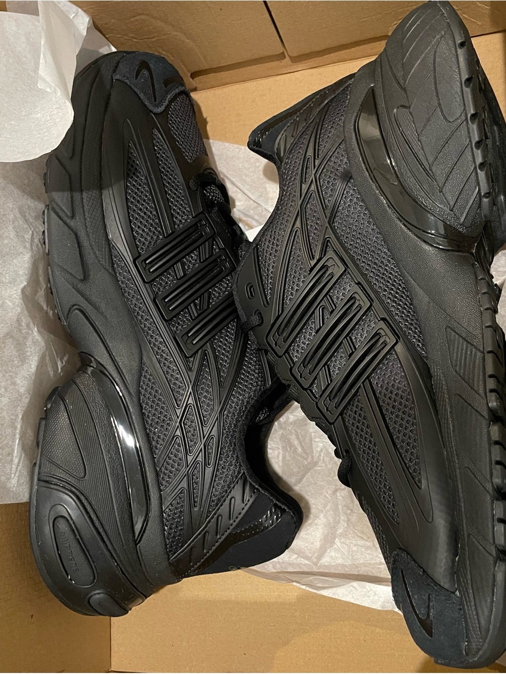 New Men’s Adidas Adistar XLG 2.0 — “Triple Black” — Size 12 — KZ9155